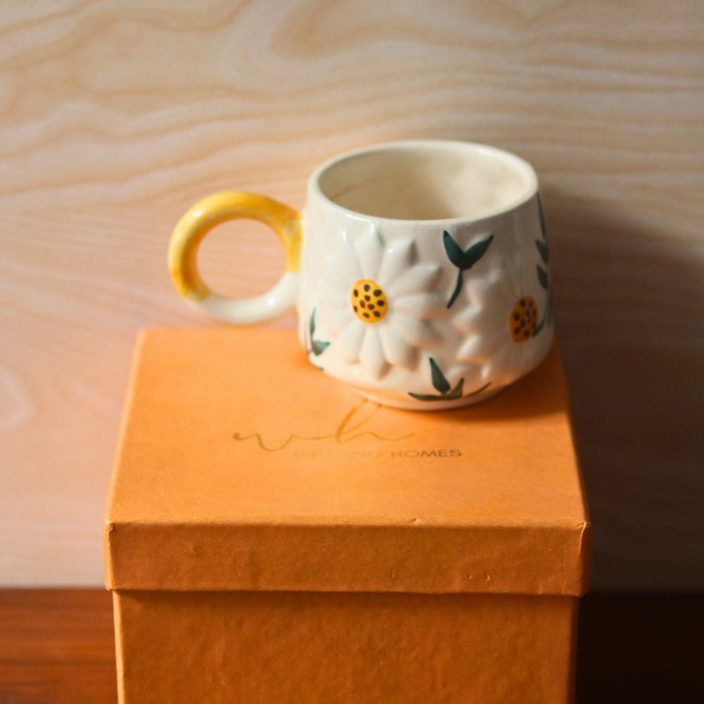 daisy bloom mug with a premium quality gift box