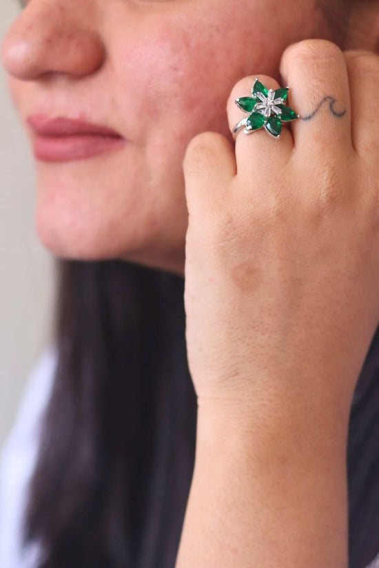 Anti tarnish Emerald Floral Ring