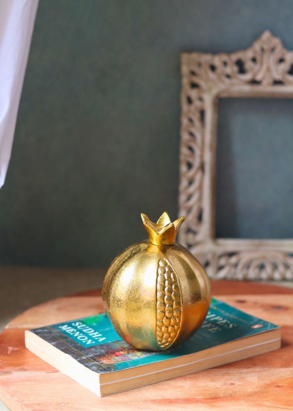 golden anar made by metal