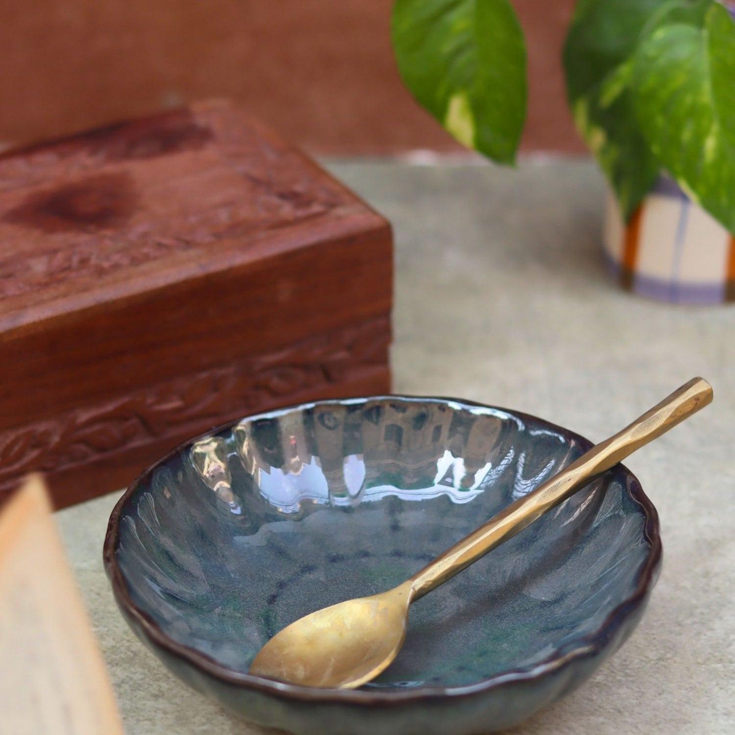 Blossom Bowl - Grey made by ceramic