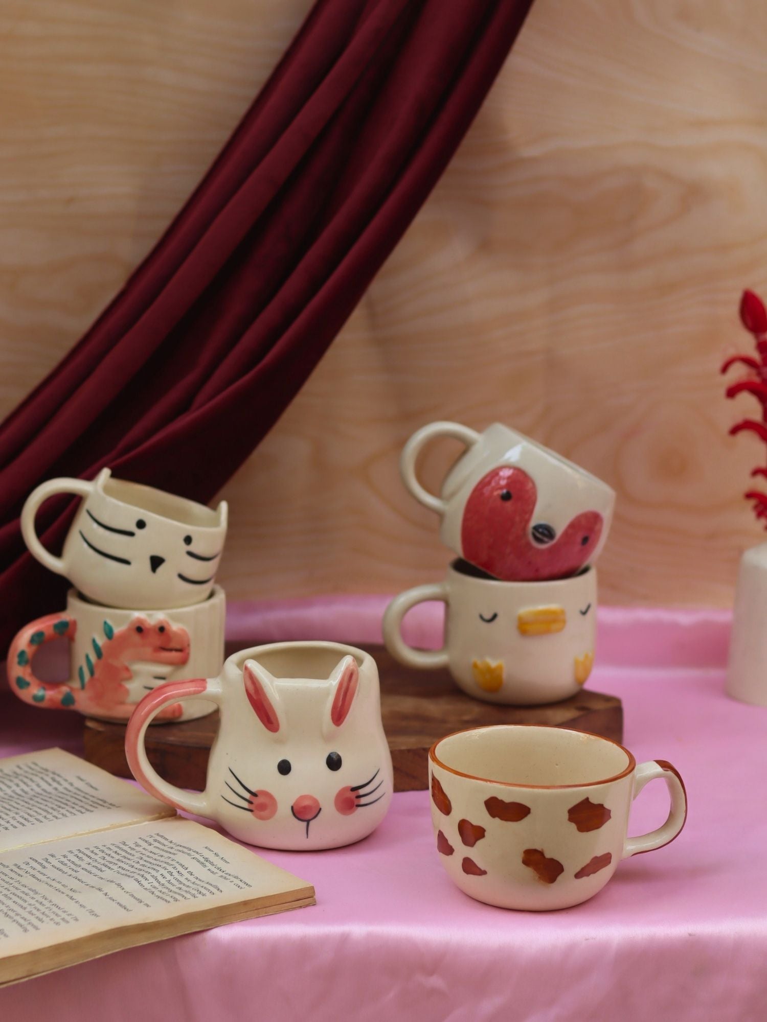 Handmade Set of 6 Animal Delight Mugs (for the price of 5)