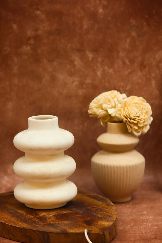 Isola & Sanded Moulded Vase combo made by ceramic