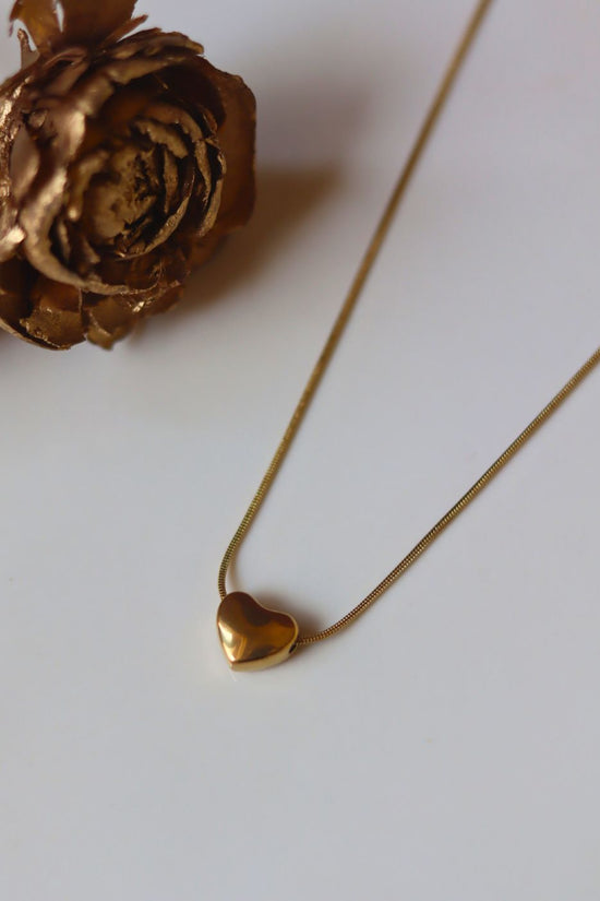Hypoallergic Minimal Heart Necklace