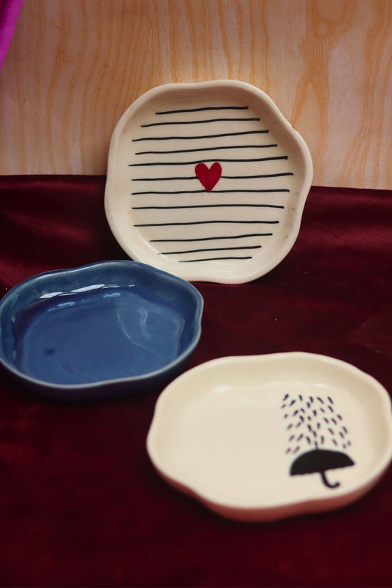 Set of 3 - Mini Treats dessert plate made by ceramic
