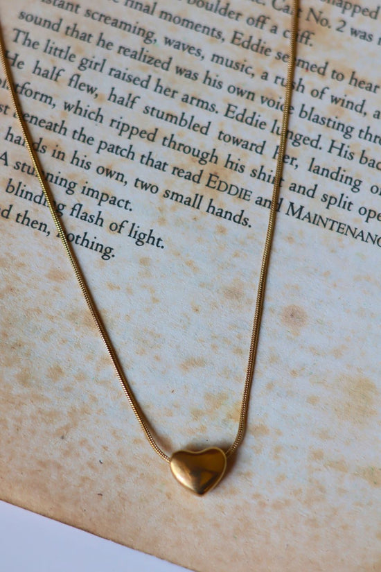 Anti tarnish Minimal Heart Necklace