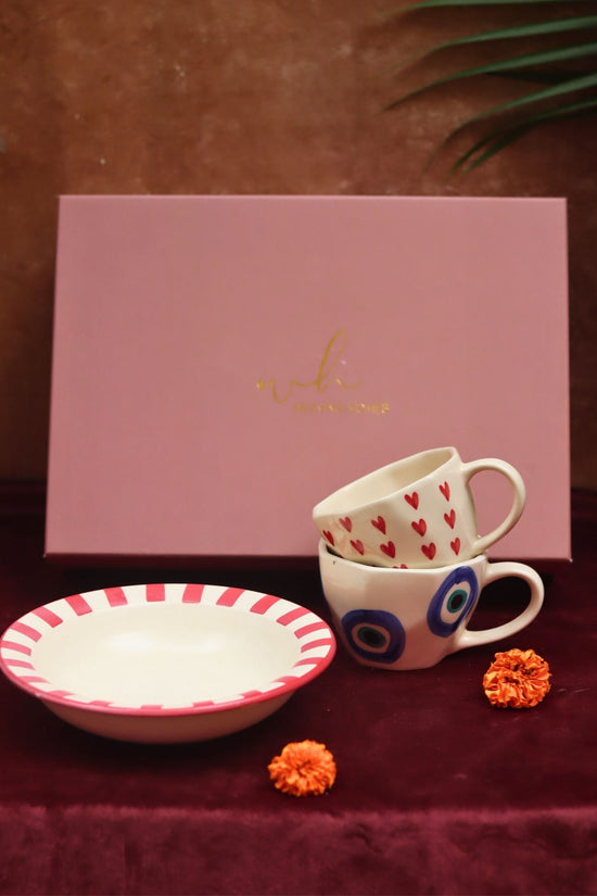 The Heartful Delight Luxe Gift Hamper made by ceramic