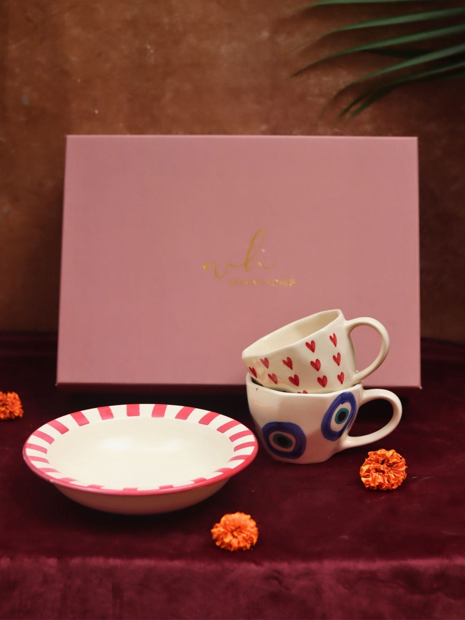 The Heartful Delight Luxe Gift Hamper made by ceramic