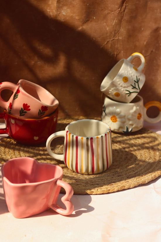 Set of 6 Floral & Heart Mugs (for the price of 5)