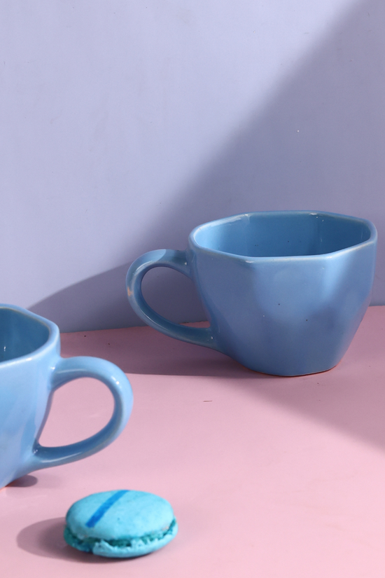 Blue coffee mugs 