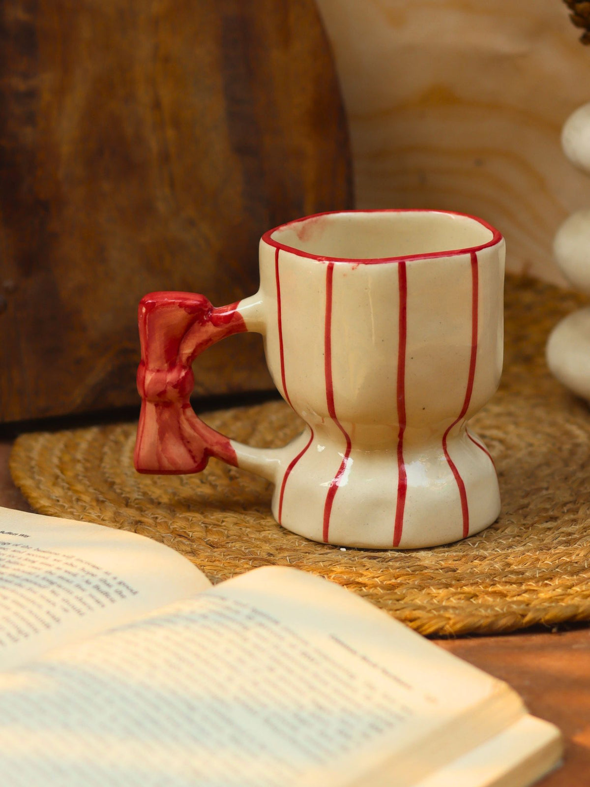 Bow Handle Mug with premium quality material