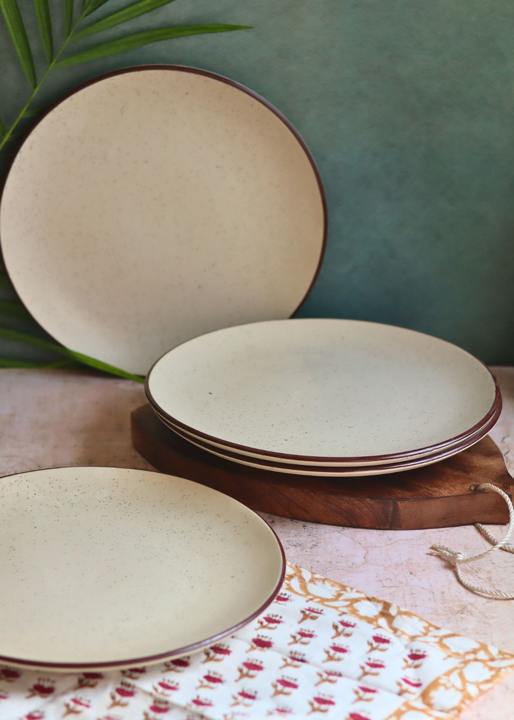 Set of 4 - Ivory Bliss Dinner Plate handmade in India