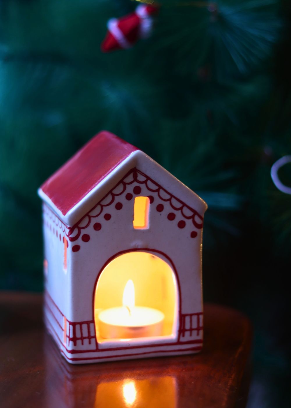 Handmade Christmas Hut Tea light Holder 