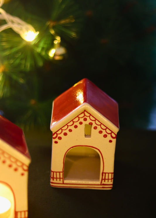 Christmas Hut Tea light Holder with premium quality material