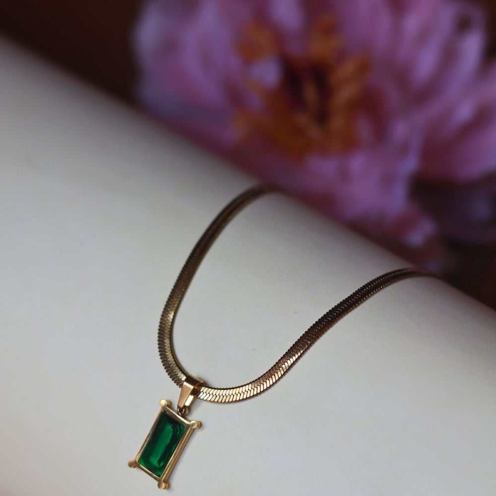 Hypoallergic Statement Green Necklace 