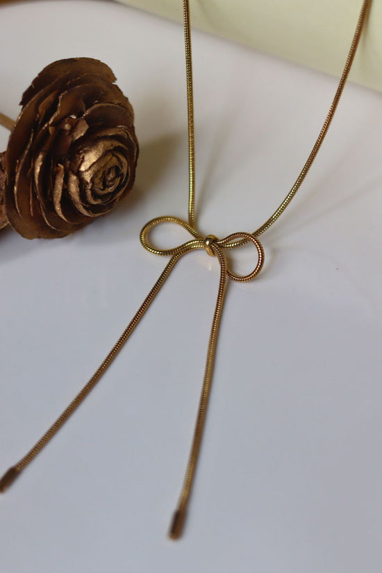 hypoallergic Bow Necklace