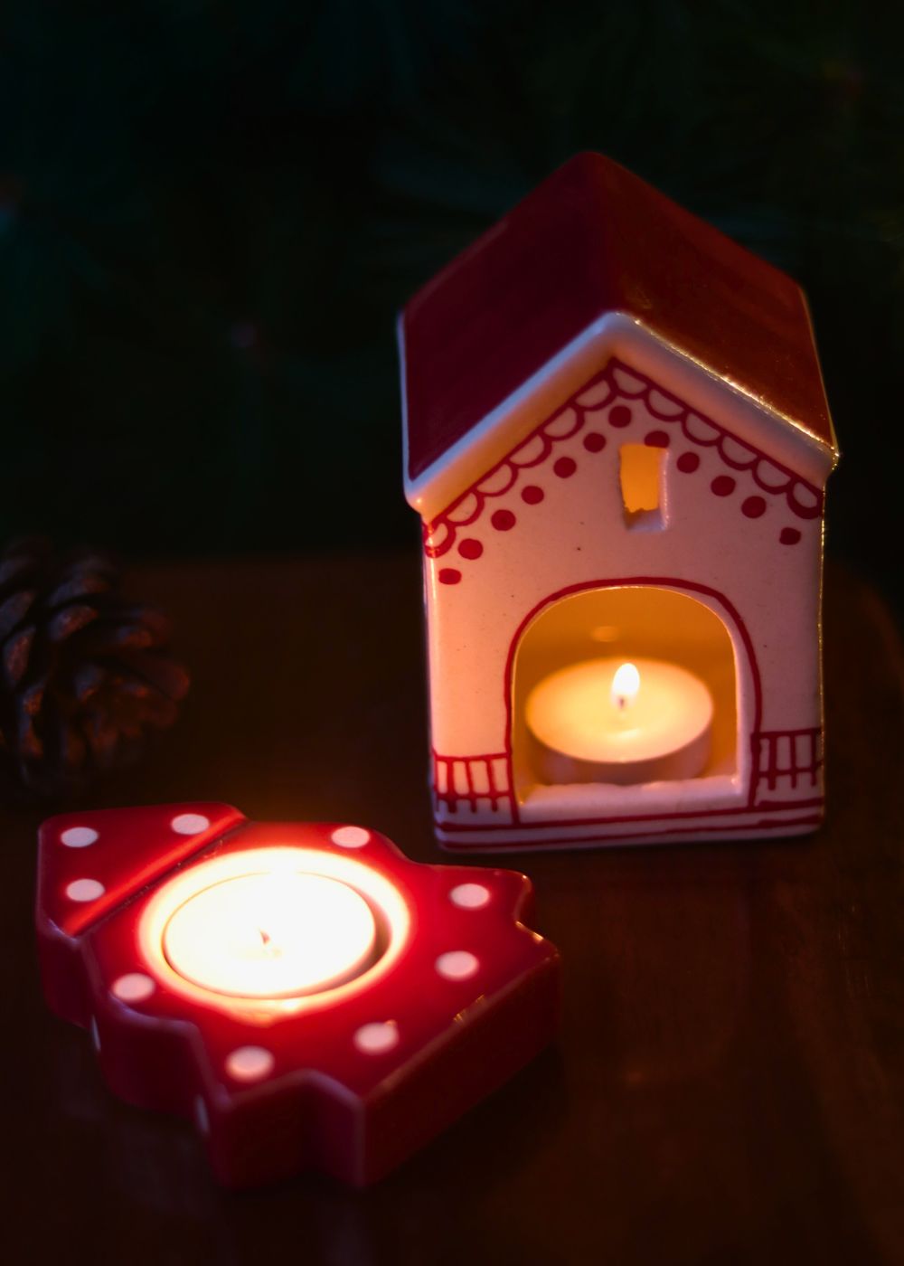Christmas Hut & Christmas Tree tea light Holders made by ceramic