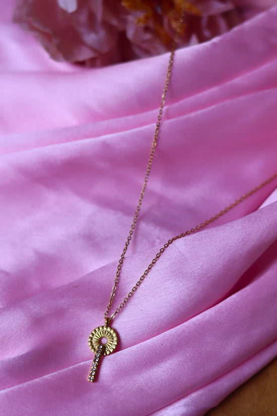 Anti tarnish Minimal Chic Necklace