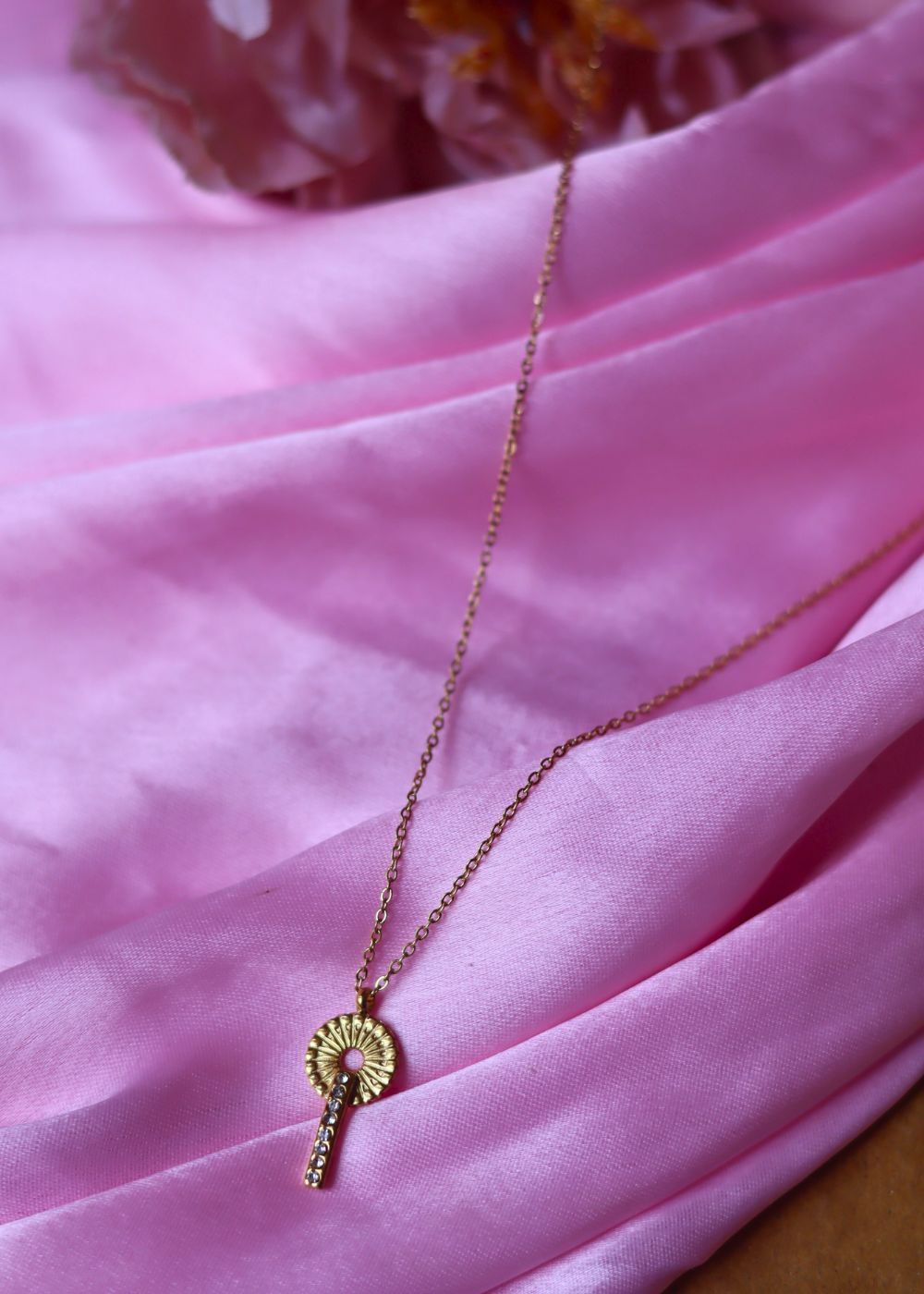 Anti tarnish Minimal Chic Necklace