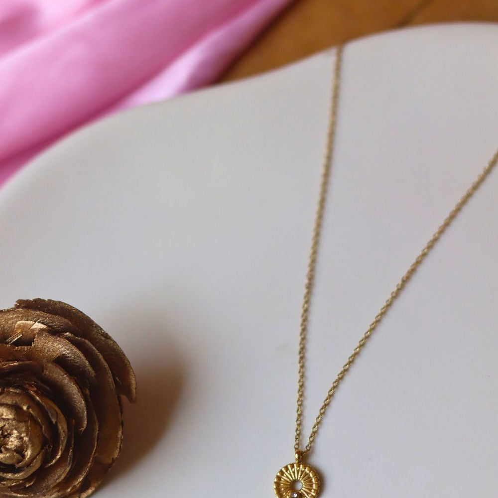 Minimal Chic Necklace handmade with premium quality material