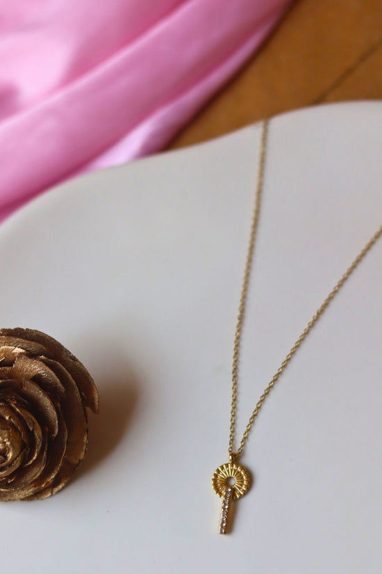 Minimal Chic Necklace handmade with premium quality material