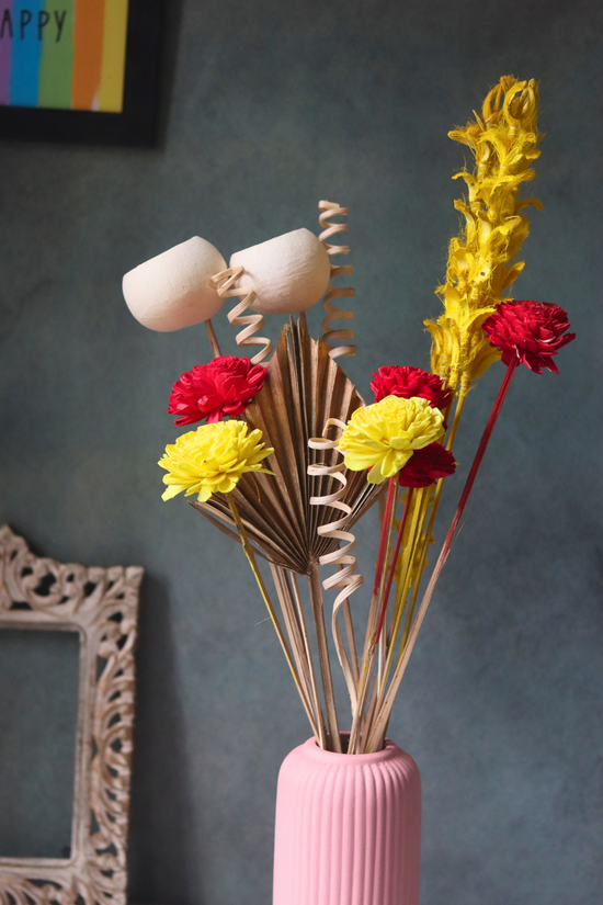 Natural dried flowers bouquet in vase