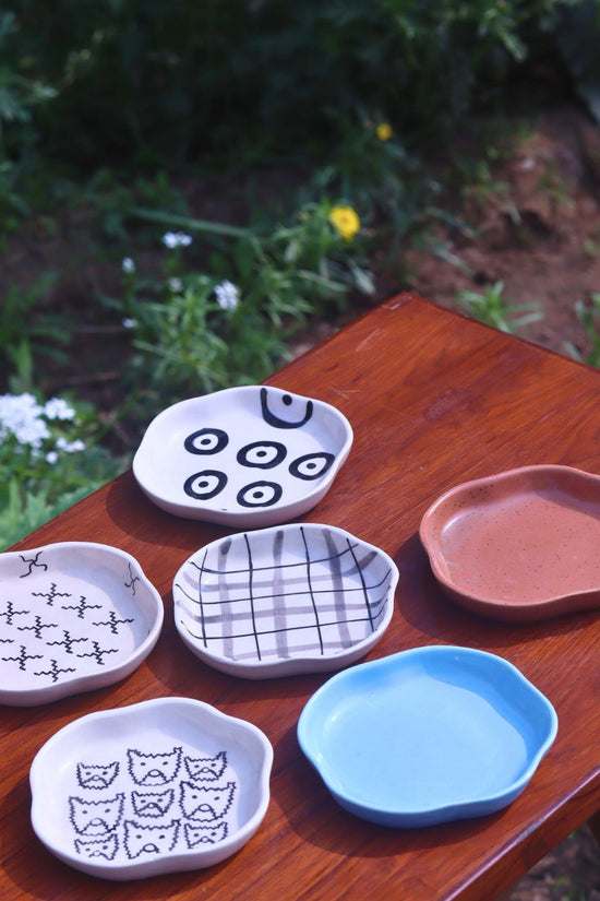 Set of 6 Mealtime Handmade dessert plate (for the price of 5) with  premium quality material