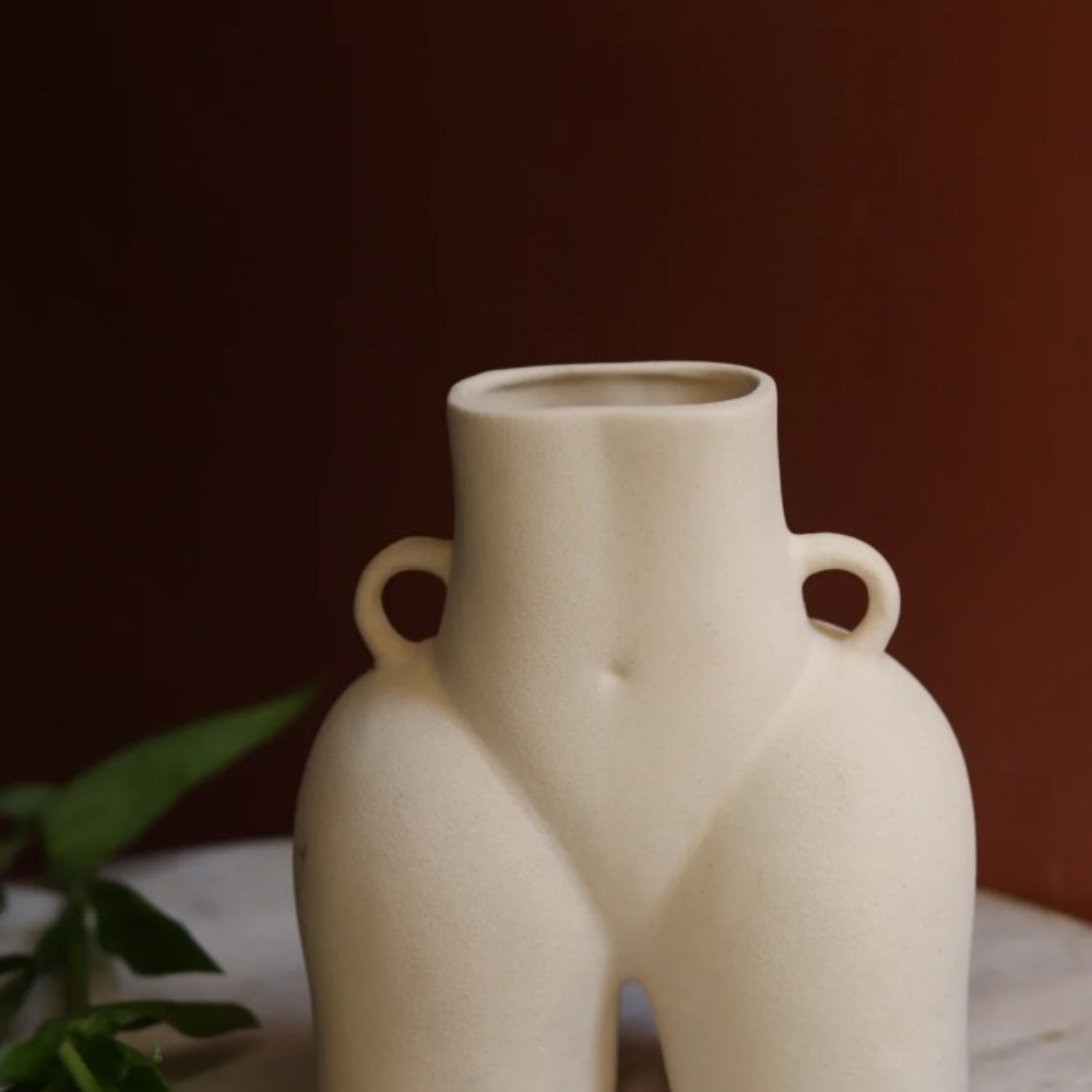 handmade white body vase made by ceramic 