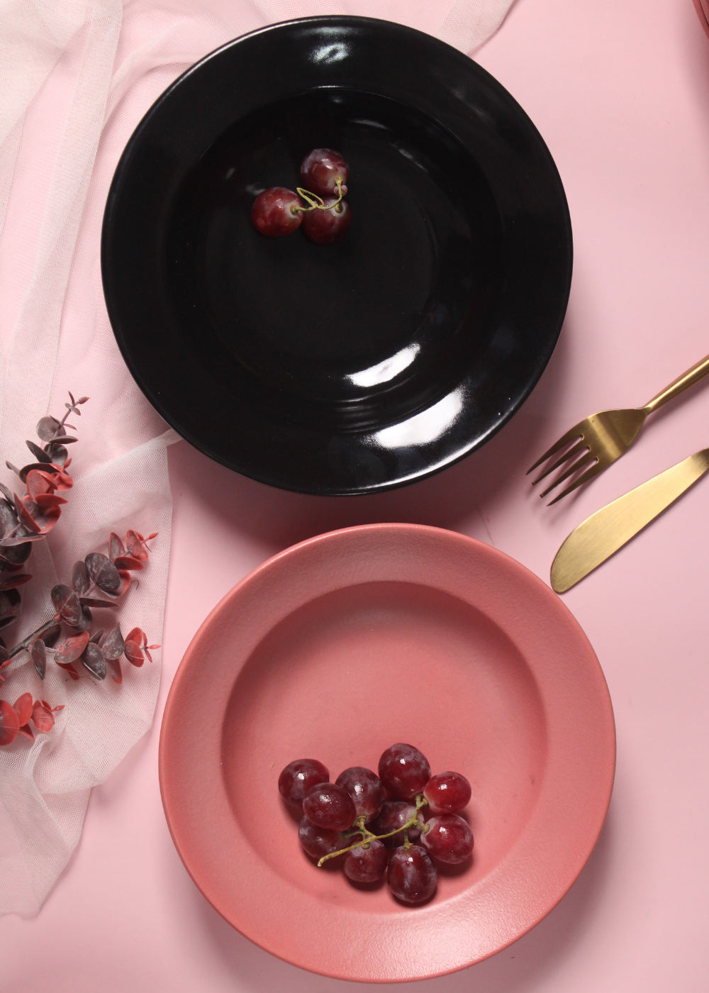 handmade rosy pink & black pasta plate made by ceramic 