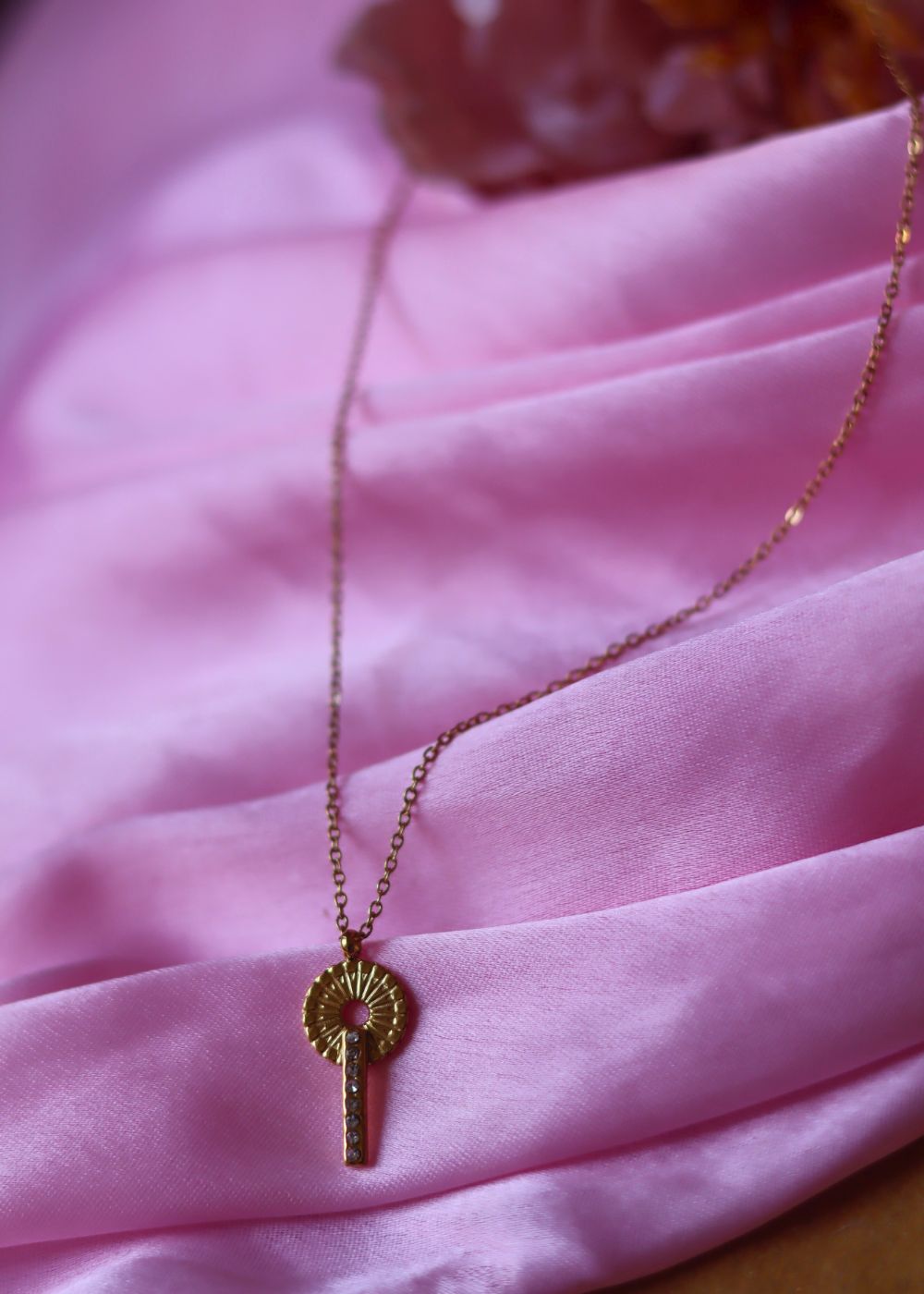 hypoallergic Minimal Chic Necklace
