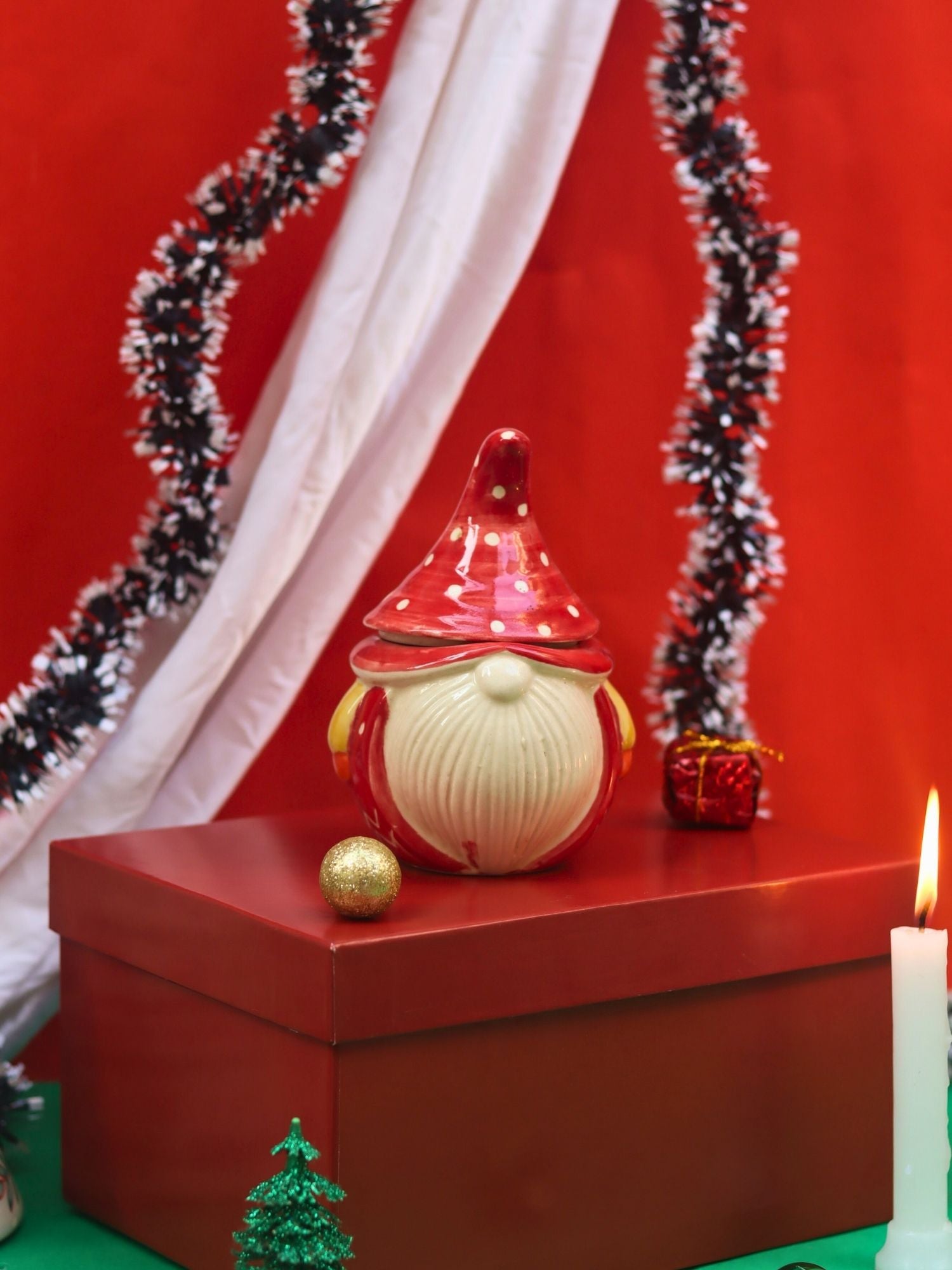 The Cutest Santa Jar in a Gift Box with premium quality material