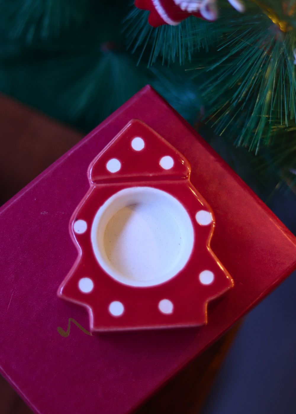 Christmas Tree Tea light Holder in a Gift Box with premium quality material