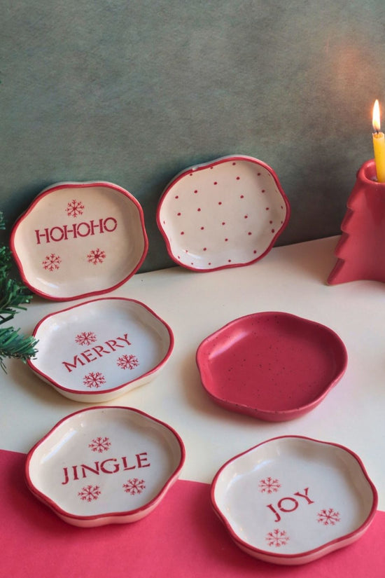 Set of 6 Treat Dessert Plate (for the price of 5) made by ceramic