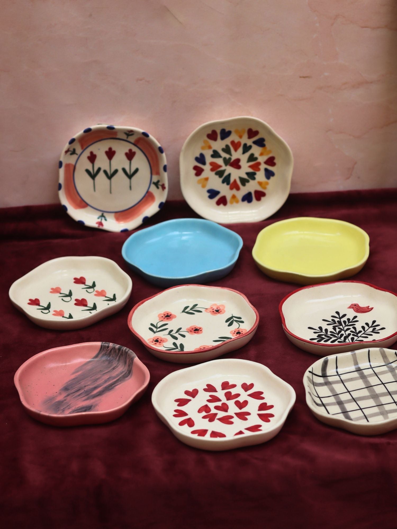 Set of 10 Hotselling Dessert plates (for the price of 7)