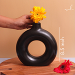 Black small donut vase height & breadth