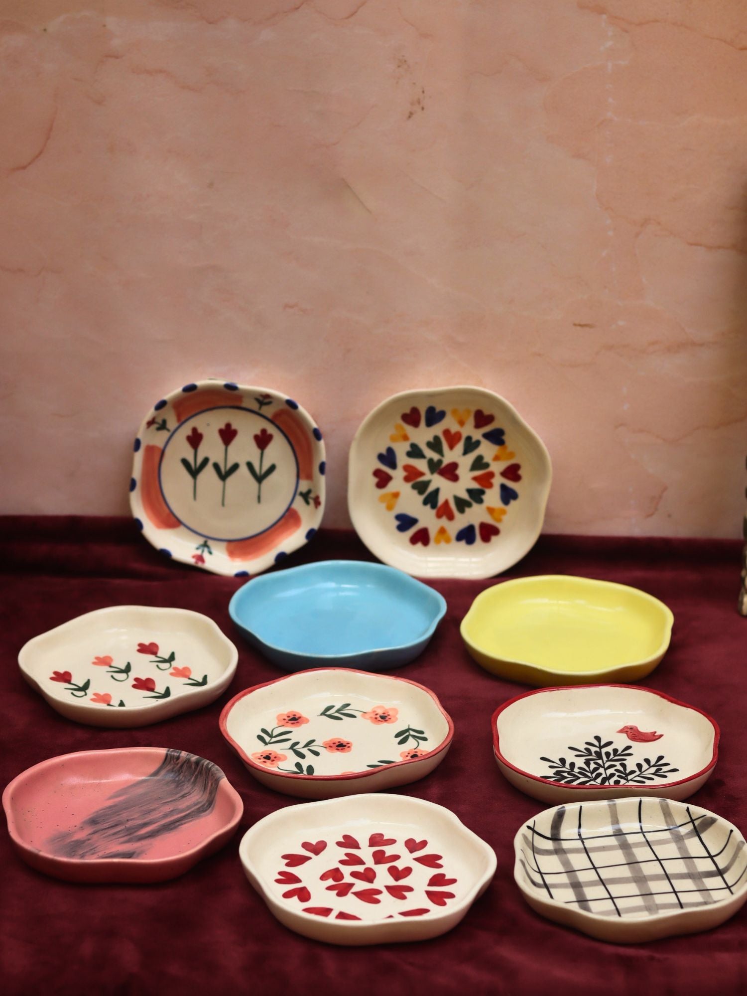Set of 10 Hotselling Dessert plates (for the price of 7)