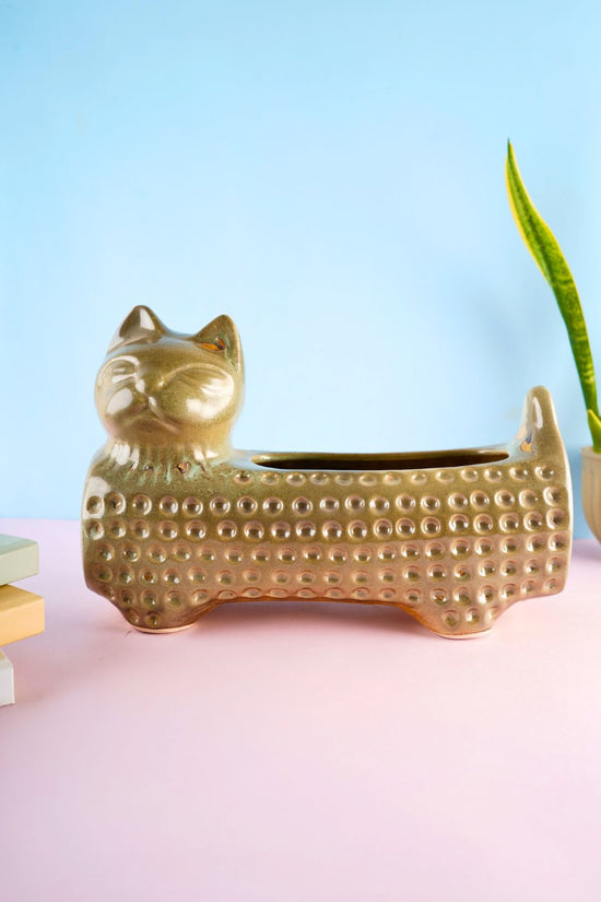 grey cat planter with premium quality material