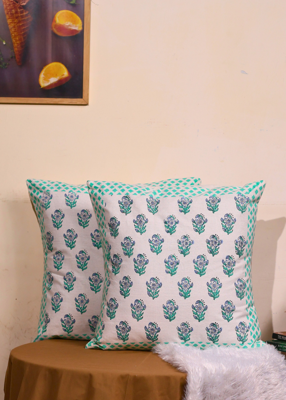 Cushion cover with floral print