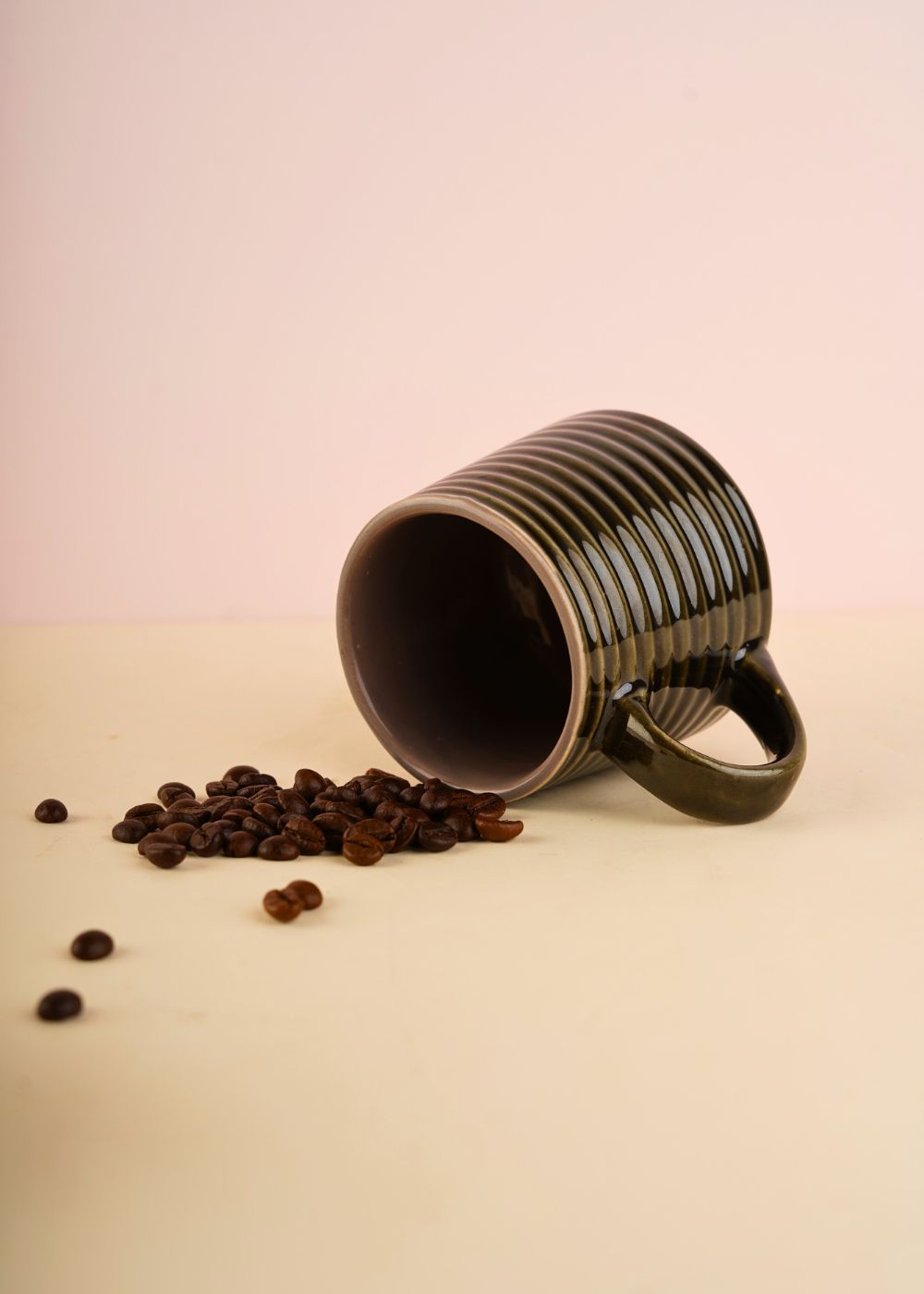 Glossy Black Coffee Mug made by ceramic