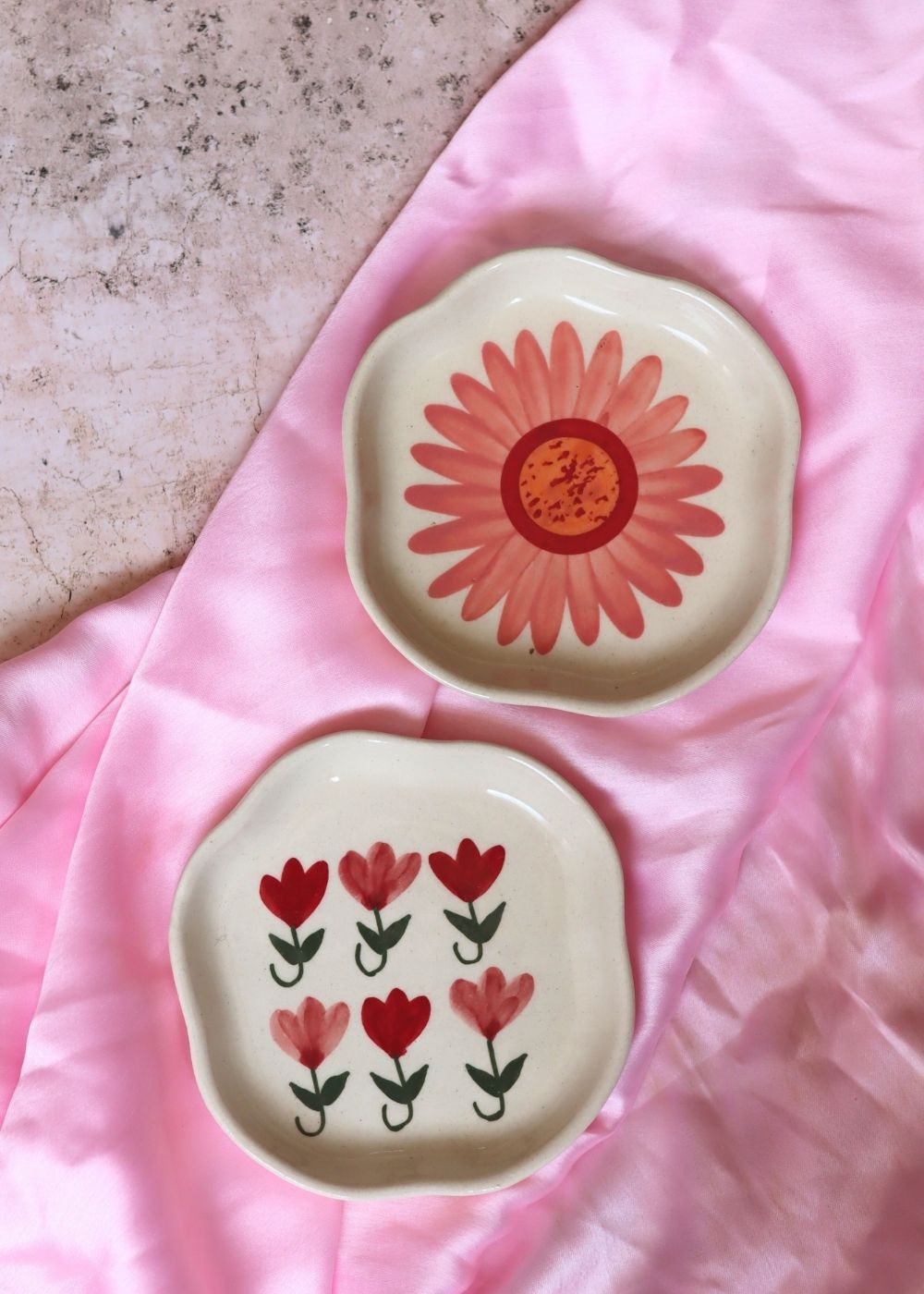 Flower & Pastel Tulip Handmade Dessert Plate with premium quality material