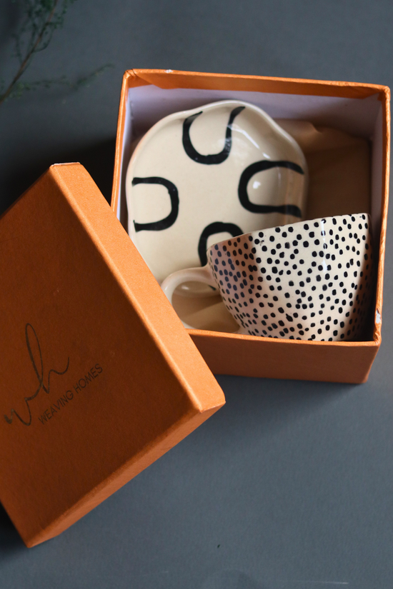 Coffee mug & dessert plate in a box 