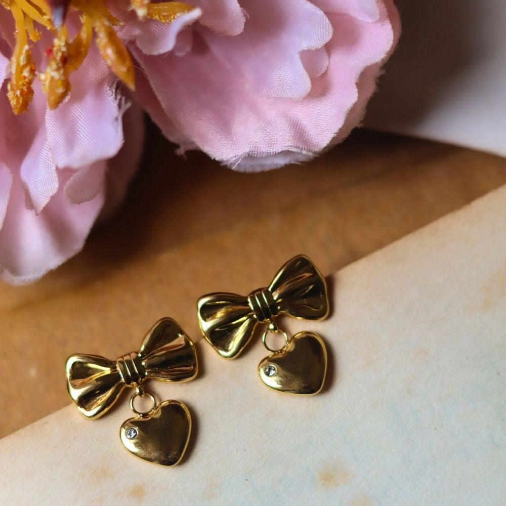 Anti tarnish Girlie Love Earring