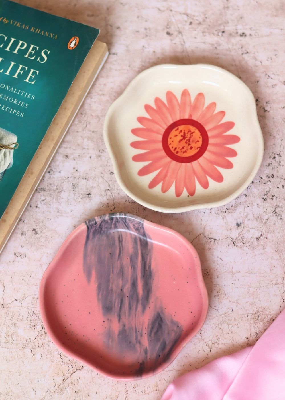 Red Ombre & Flower Handmade Dessert Plate made by ceramic