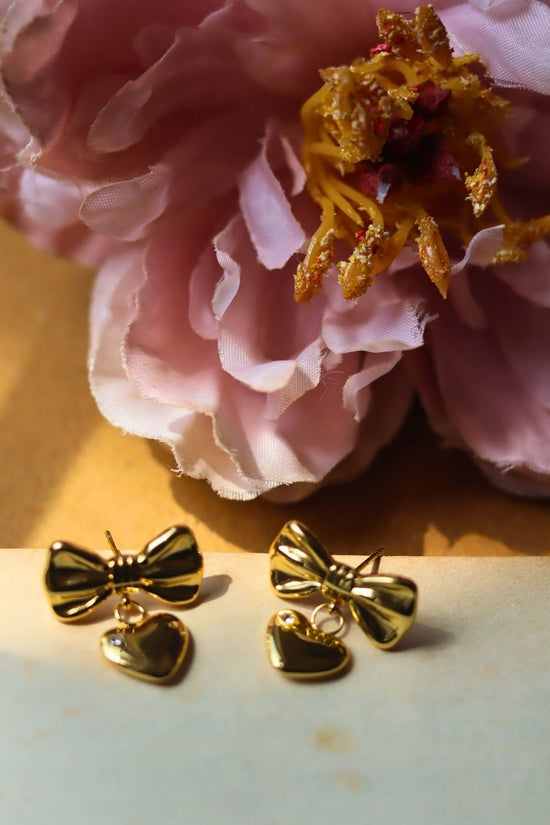 Hypoallergic Girlie Love Earring