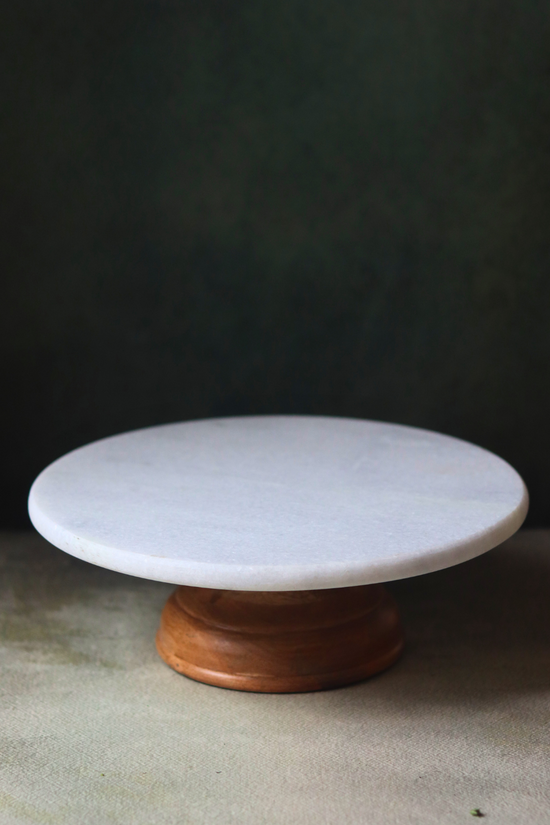Kichenware cake stand for ocassions