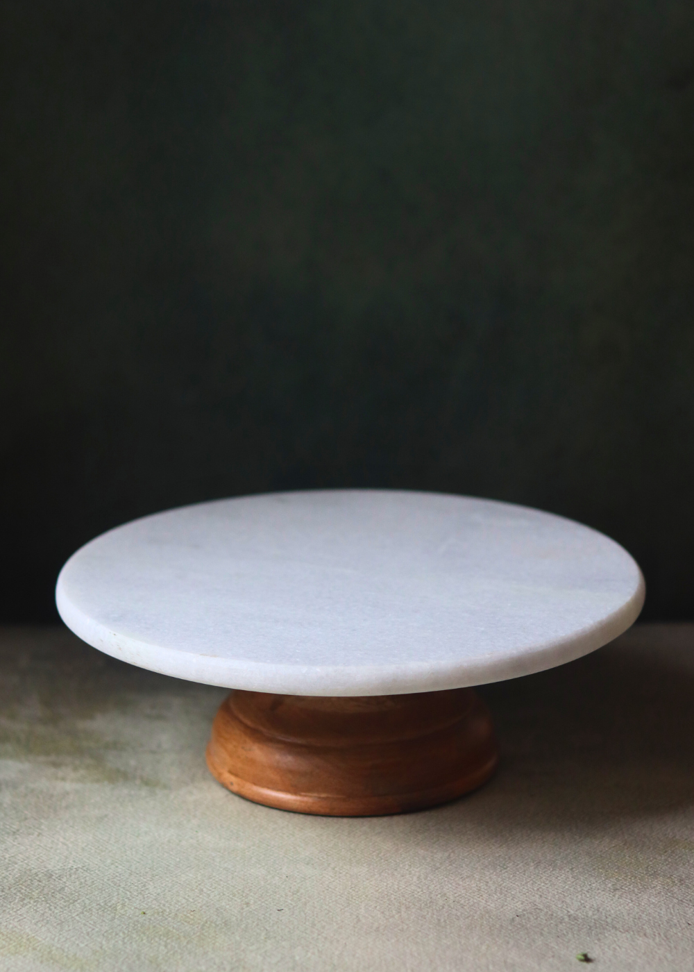 Kichenware cake stand for ocassions