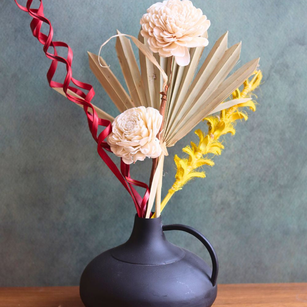 handmade black handle vase with assorted bunch combo