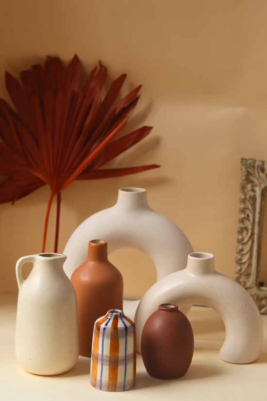 donut & misfit vase made by ceramic 