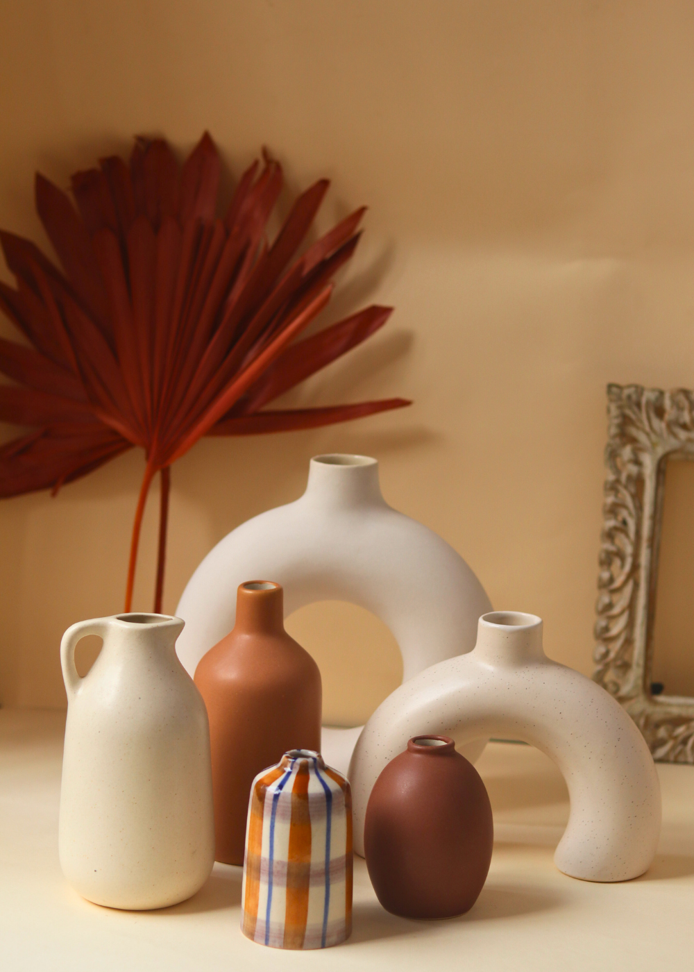 donut & misfit vase made by ceramic 