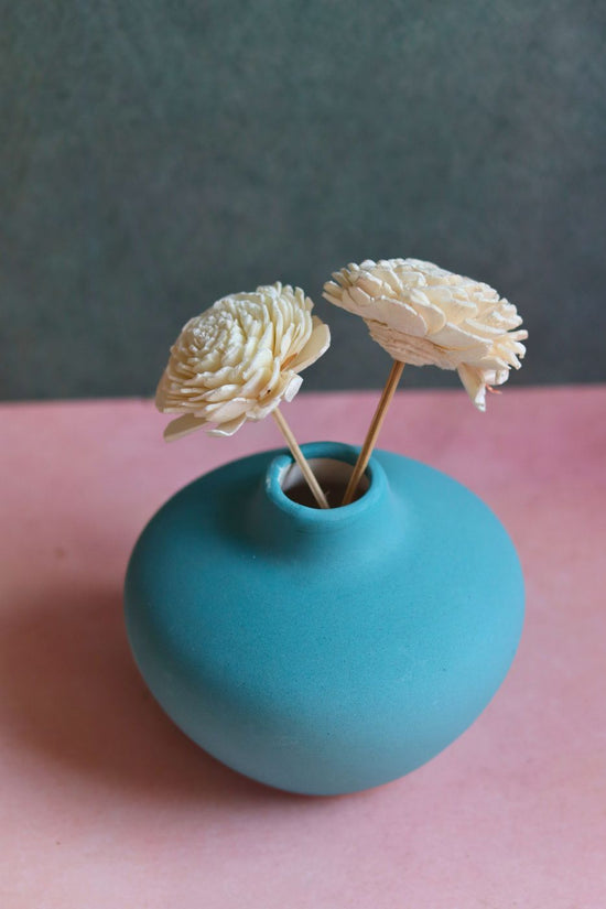 esoteric vase round green made by ceramic 