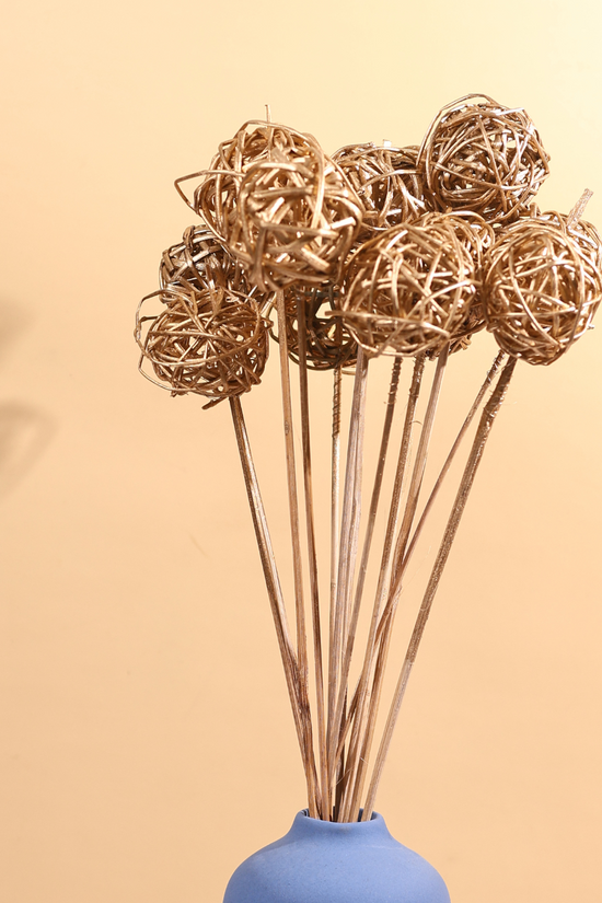 Gold dusted balls handmade 